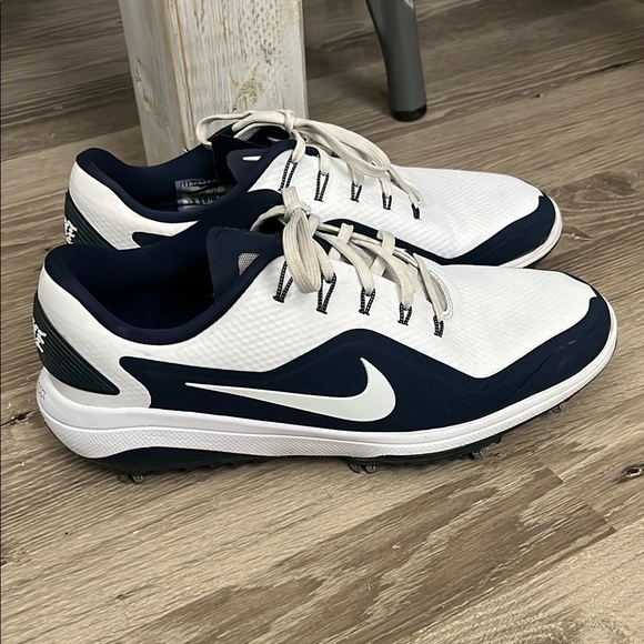 Nike golf shoes/8